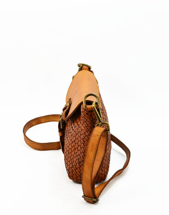 Italian Artisan Womens Handcrafted Vintage Washed Calfskin Leather Shoulder Handbag with Textured Flap Made In Italy